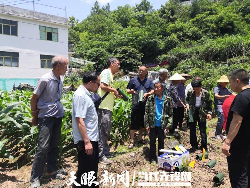 安龙县开展农区鼠害绿色防控技术培训